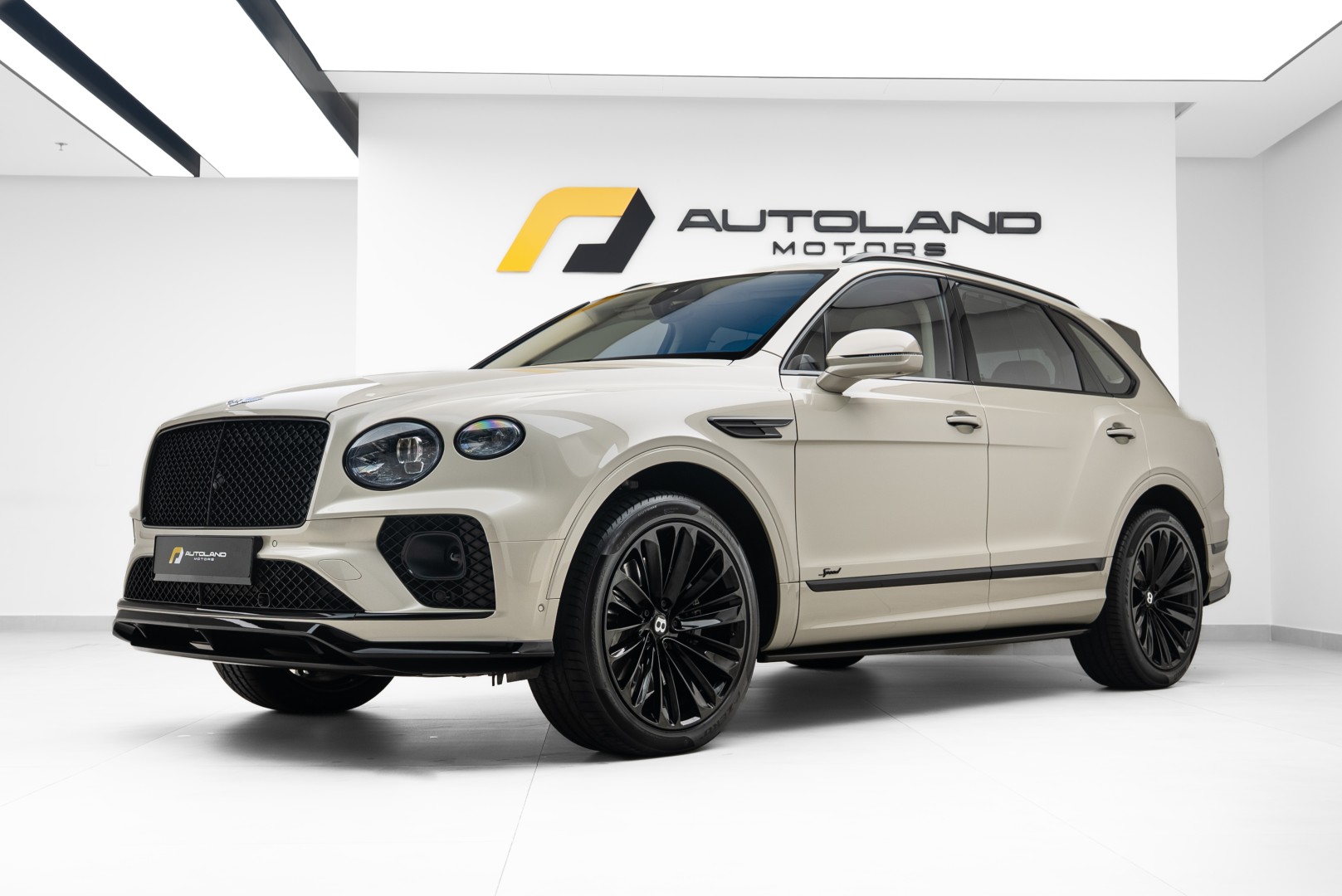 2022 BENTLEY BENTAYGA SPEED W12 (GCC) — WARRANTY FULL SERVICE HISTORY